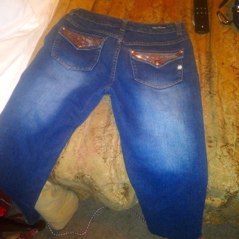 Girls size 14 apple bottoms